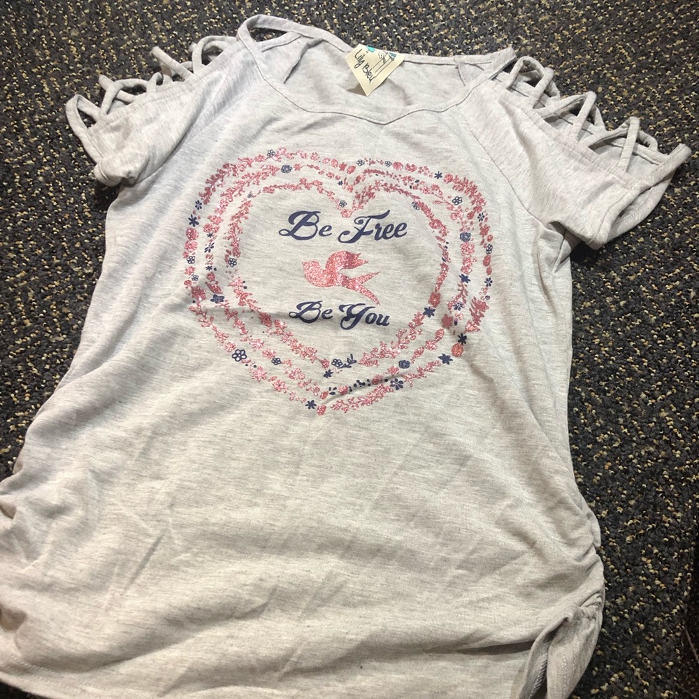 Grey tee for girls